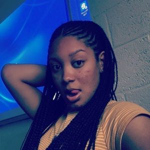 Meet your Posher, Alissa